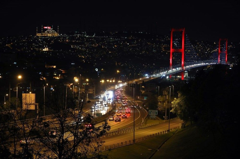 Yasağın ardından gece vakti İstiklal'e akın ettiler! - Sayfa 5