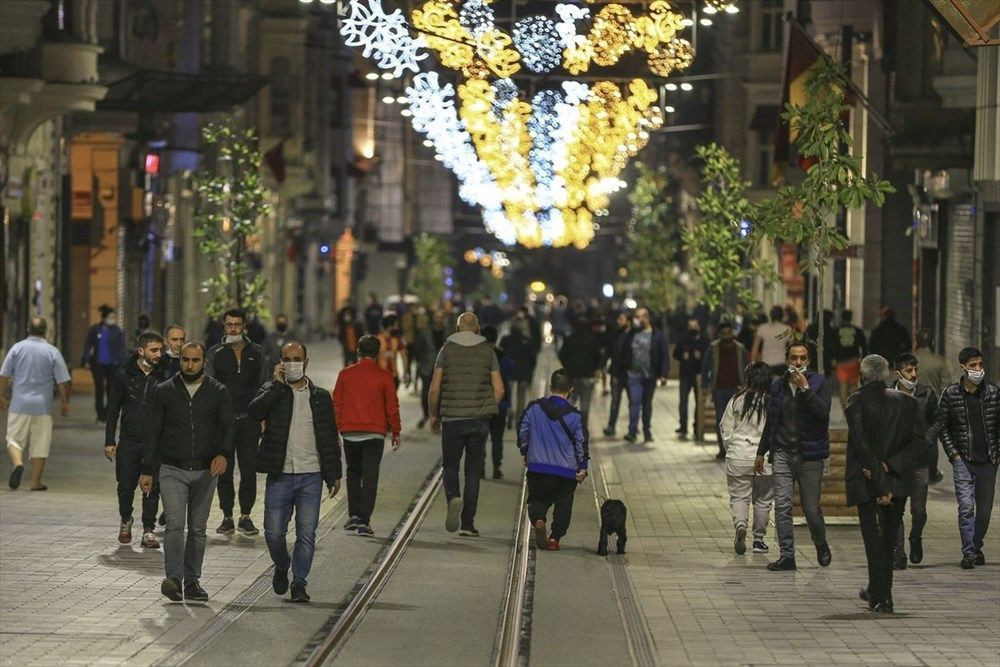 Yasağın ardından gece vakti İstiklal'e akın ettiler! - Sayfa 6