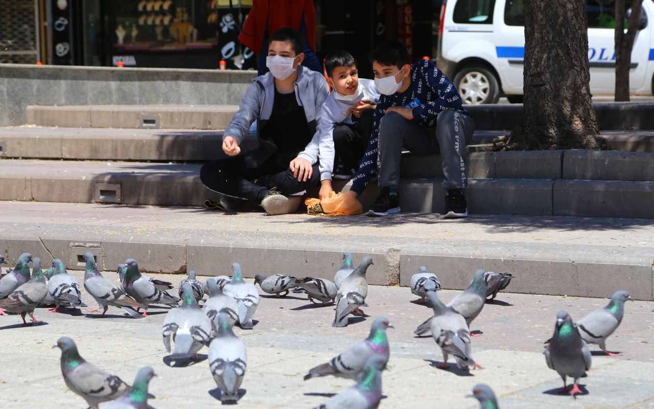 Sokaklar çocuk sesleriyle şenlendi! Bugün onların günü... - Sayfa 17