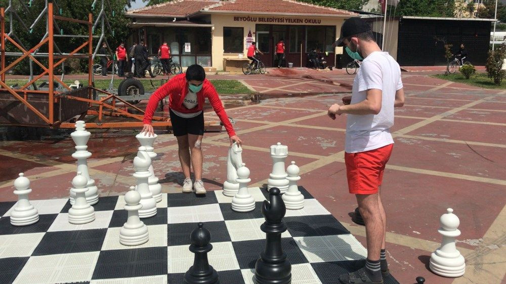 42 gün sonra buluştular... Gençler sevinçten havalara uçtu - Sayfa 17