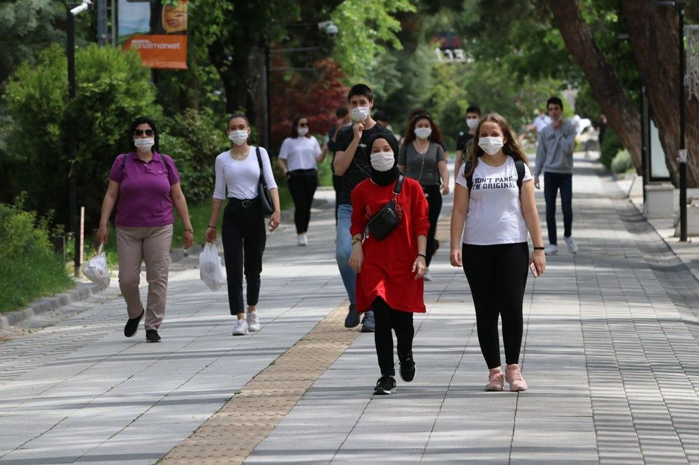 42 gün sonra buluştular... Gençler sevinçten havalara uçtu - Sayfa 21