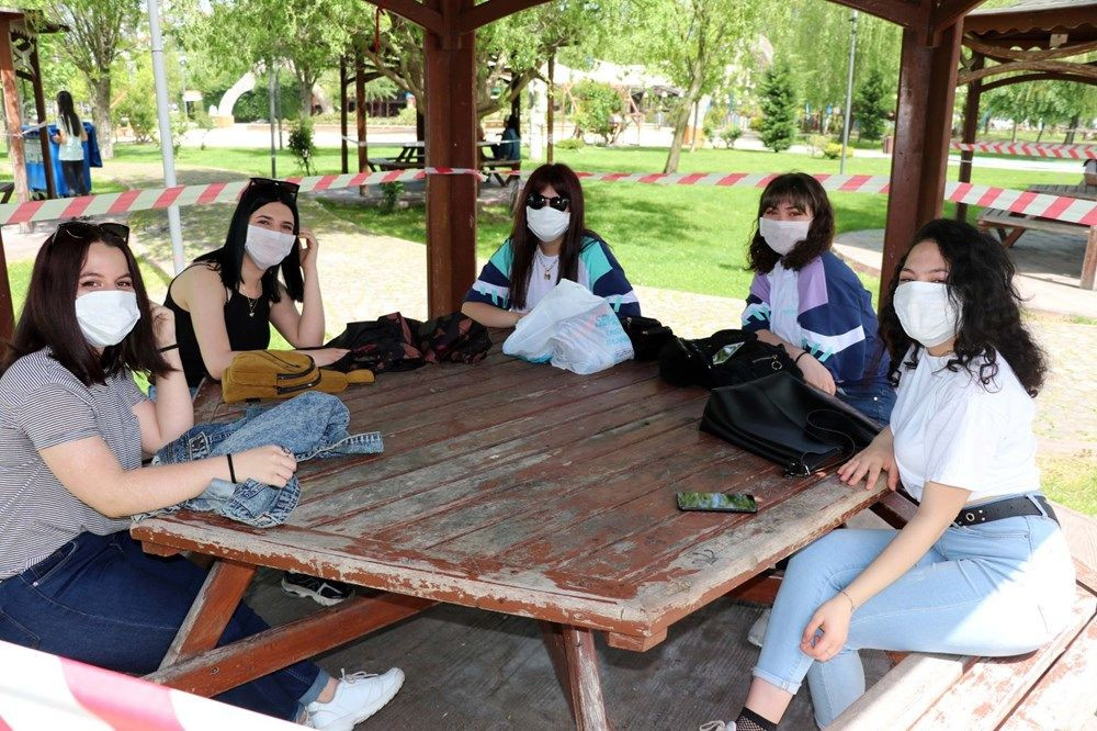 42 gün sonra buluştular... Gençler sevinçten havalara uçtu - Sayfa 20