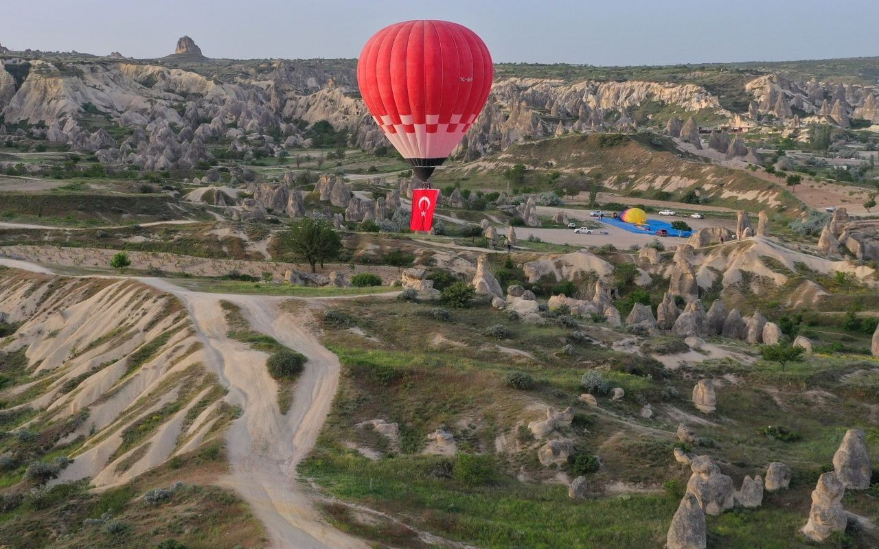 Türkiye’nin 'yerli ve milli' ilk sıcak hava balonu Atatürk ve Türk bayrağı ile havalandı - Sayfa 12