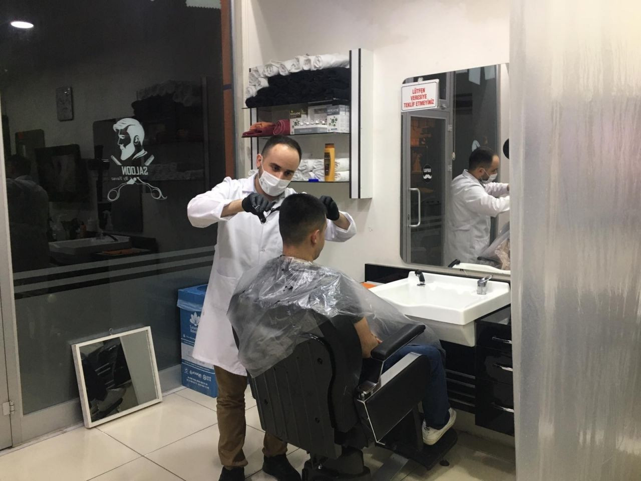 İstanbul'daki berberlerde gece mesaisi yoğunluğu! - Sayfa 8