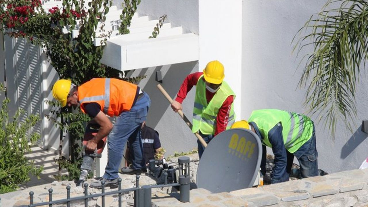 Son dakika... Yılmaz Özdil'in villasında yıkım başladı! İşte ilk kareler - Sayfa 14