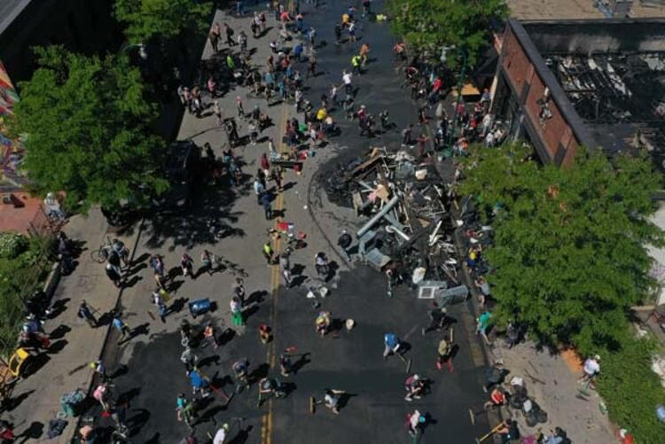 ABD'de ordu tetikte - Sayfa 35