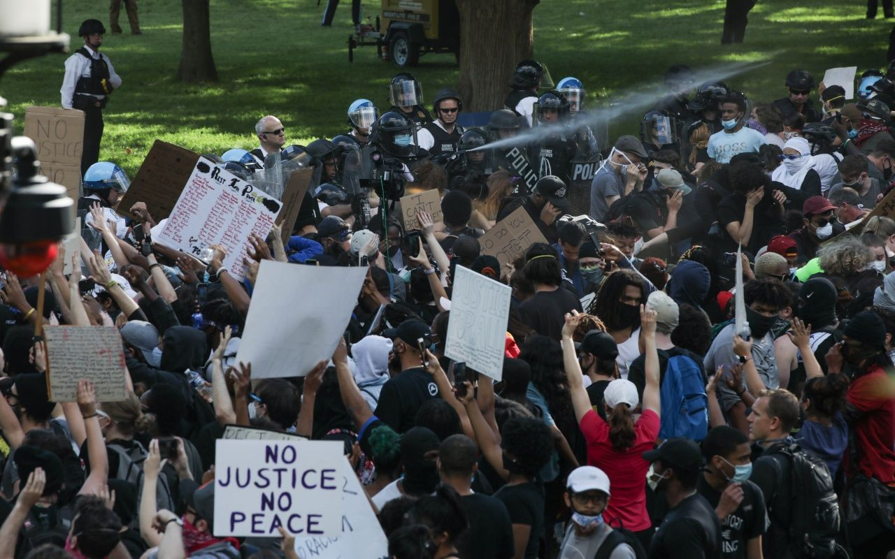 'Trump sığınağa götürüldü' iddiası - Sayfa 51