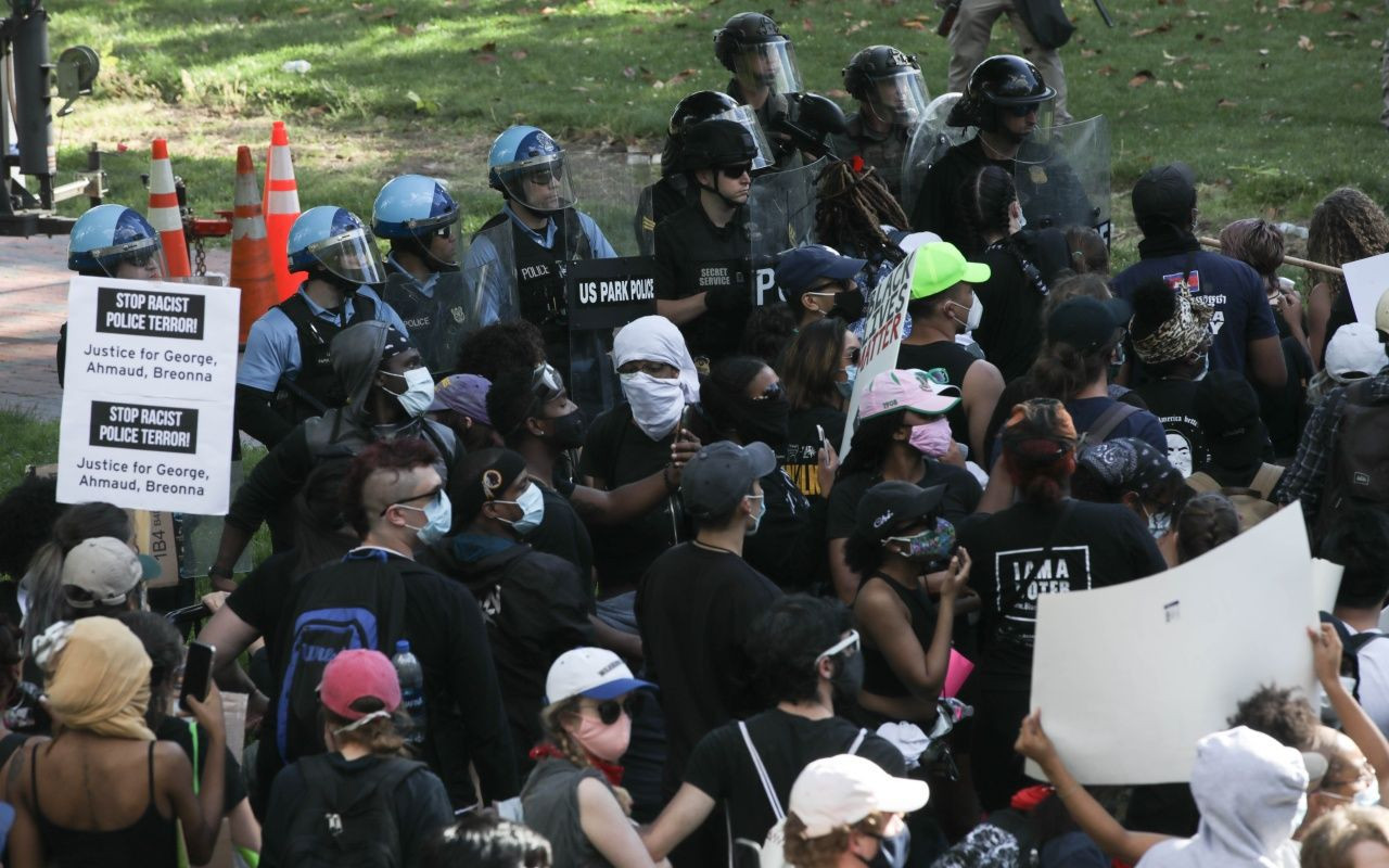 'Trump sığınağa götürüldü' iddiası - Sayfa 50