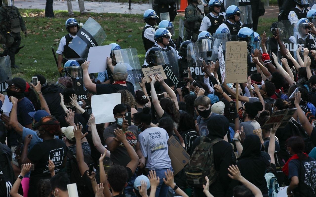 'Trump sığınağa götürüldü' iddiası - Sayfa 49