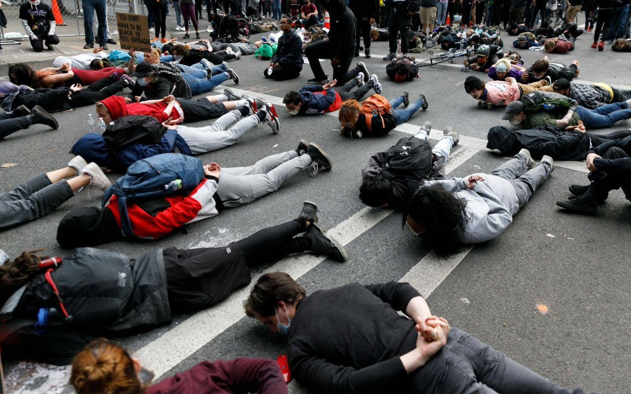 Amerikalılar nefes alamıyor! - Sayfa 14