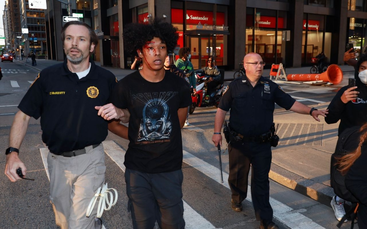 Protestolar kana bulanıyor - Sayfa 8