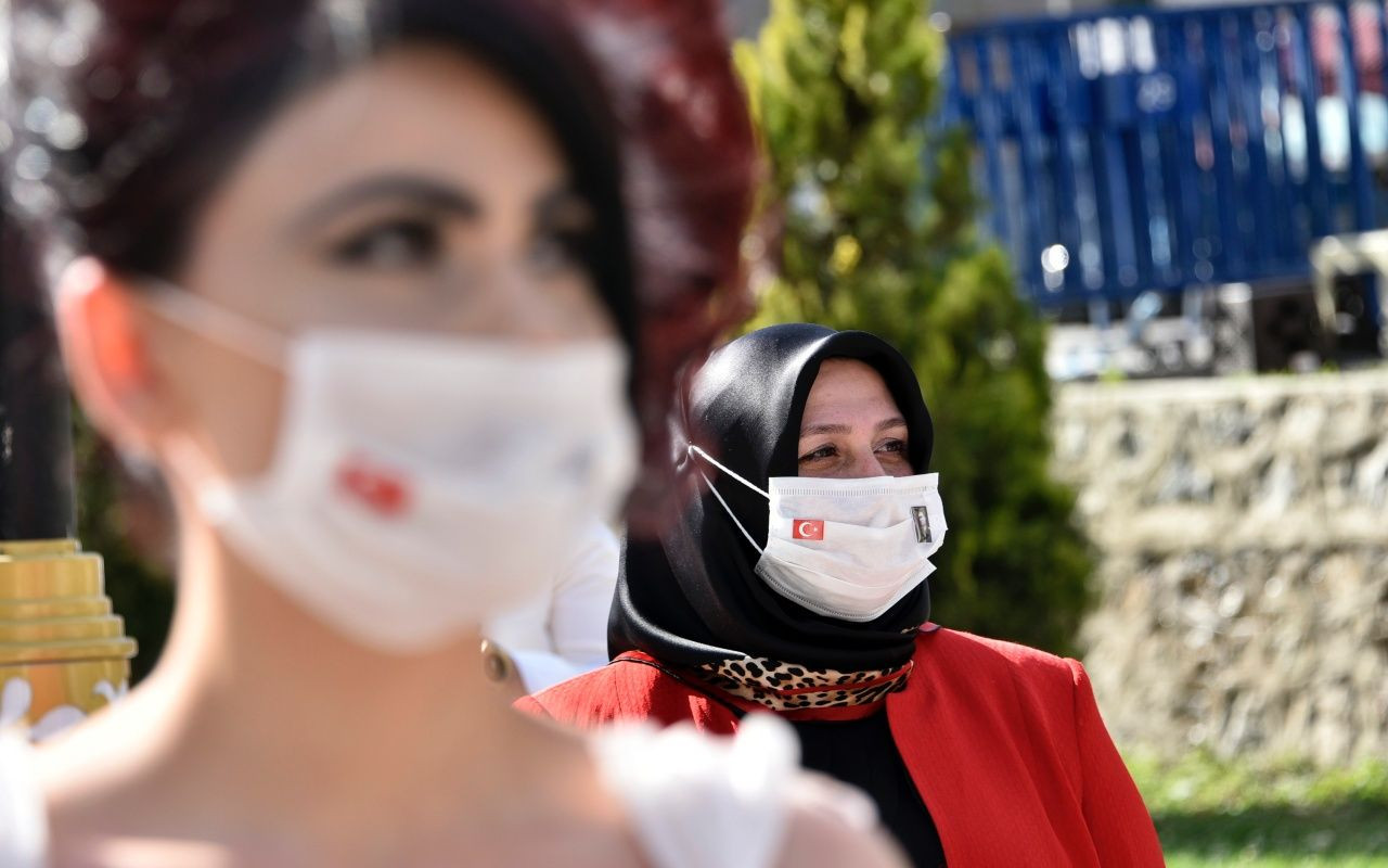 Koronaya karşı 'maskeli gelinlik' üretildi - Sayfa 5