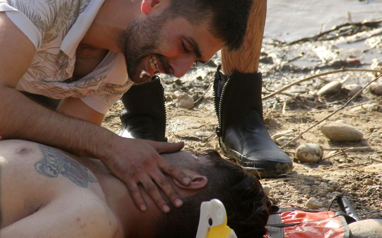 Cansız bedenine sarılıp ağladı! - Sayfa 11