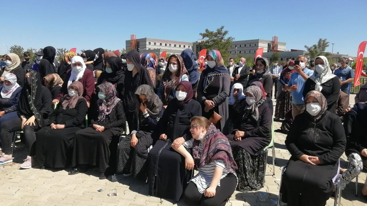 Son dakika... Hain saldırıda şehit düşen işçiler için düzenlenen törende gözyaşları sel oldu - Sayfa 9