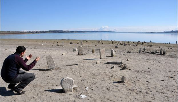 Adana'da su altında kalan mezara sandalla gidip dua ettiler - Sayfa 7