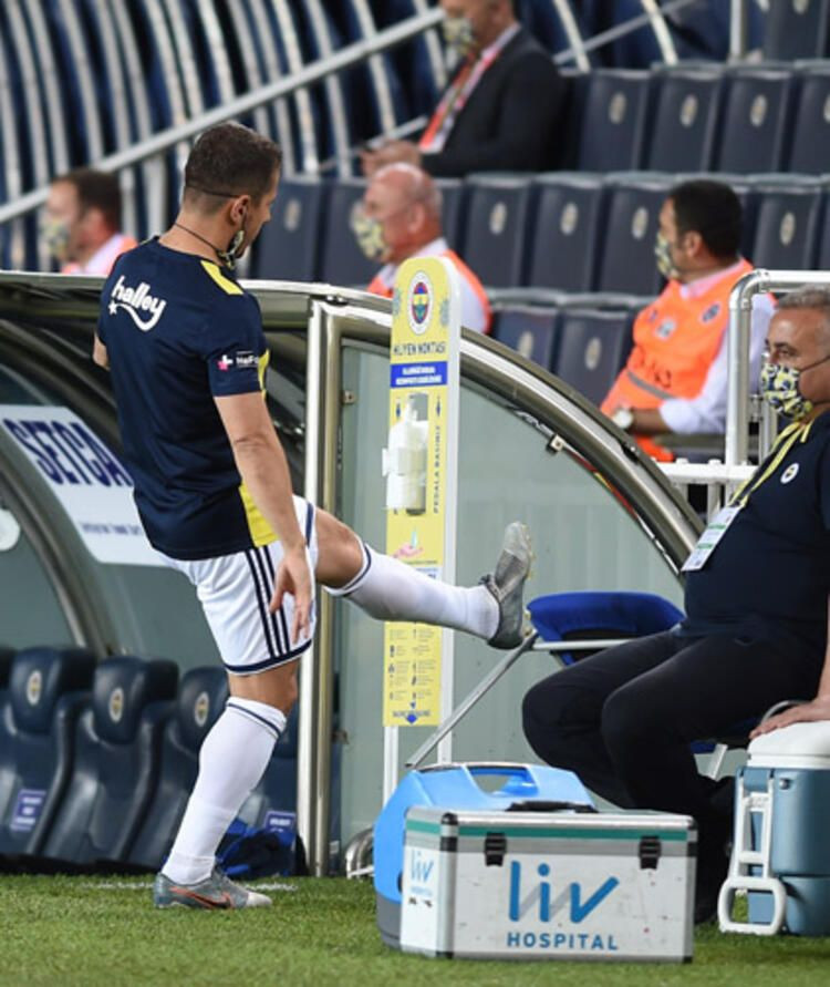 Emre Belözoğlu'nun çıldırdığı an! - Sayfa 9