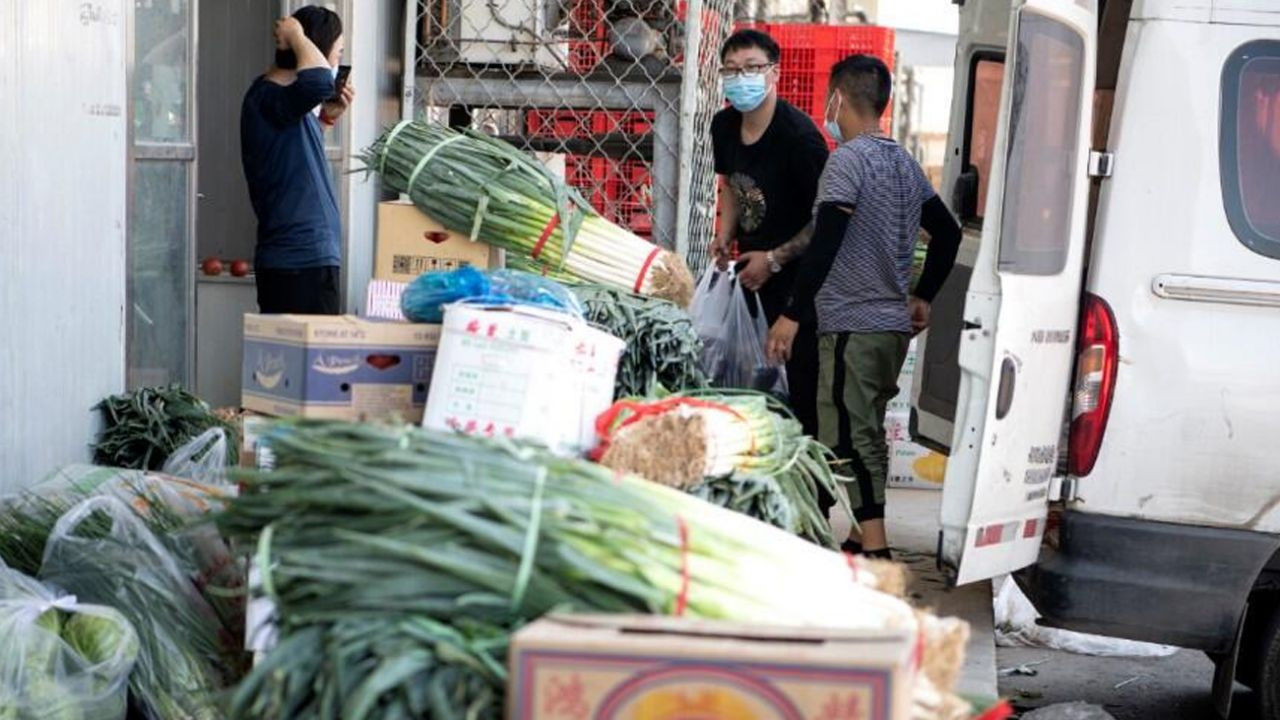 Gıda pazarı ve çevresi karantinaya alındı - Sayfa 9