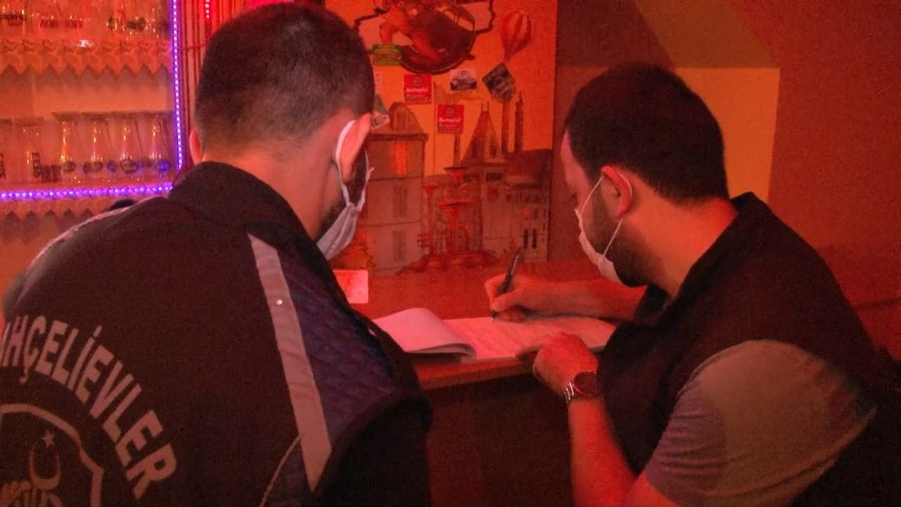 Korona eğlencesine baskın! - Sayfa 6