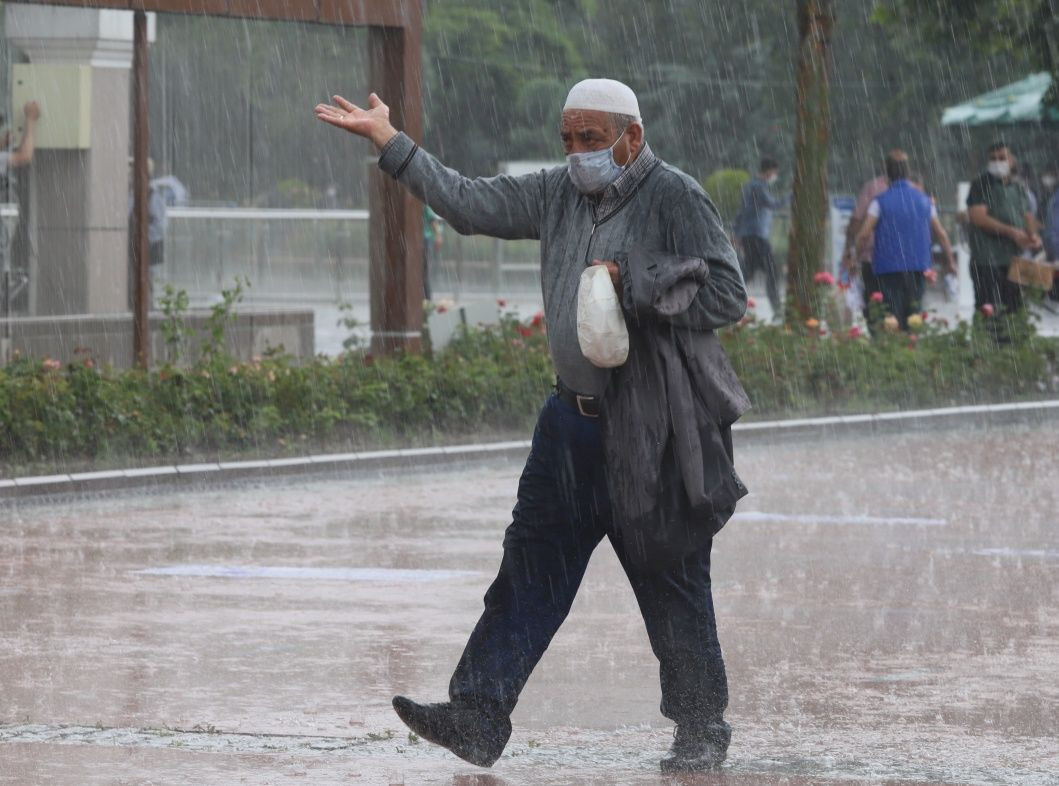Sağanak yağmurun altında Allah'a yöneldiler - Sayfa 14