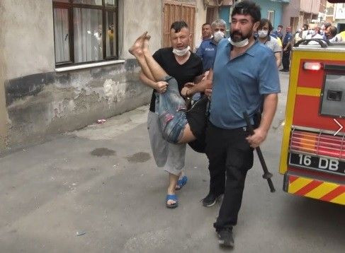 Çatıdaki psikopat dehşeti yaşattı - Sayfa 13