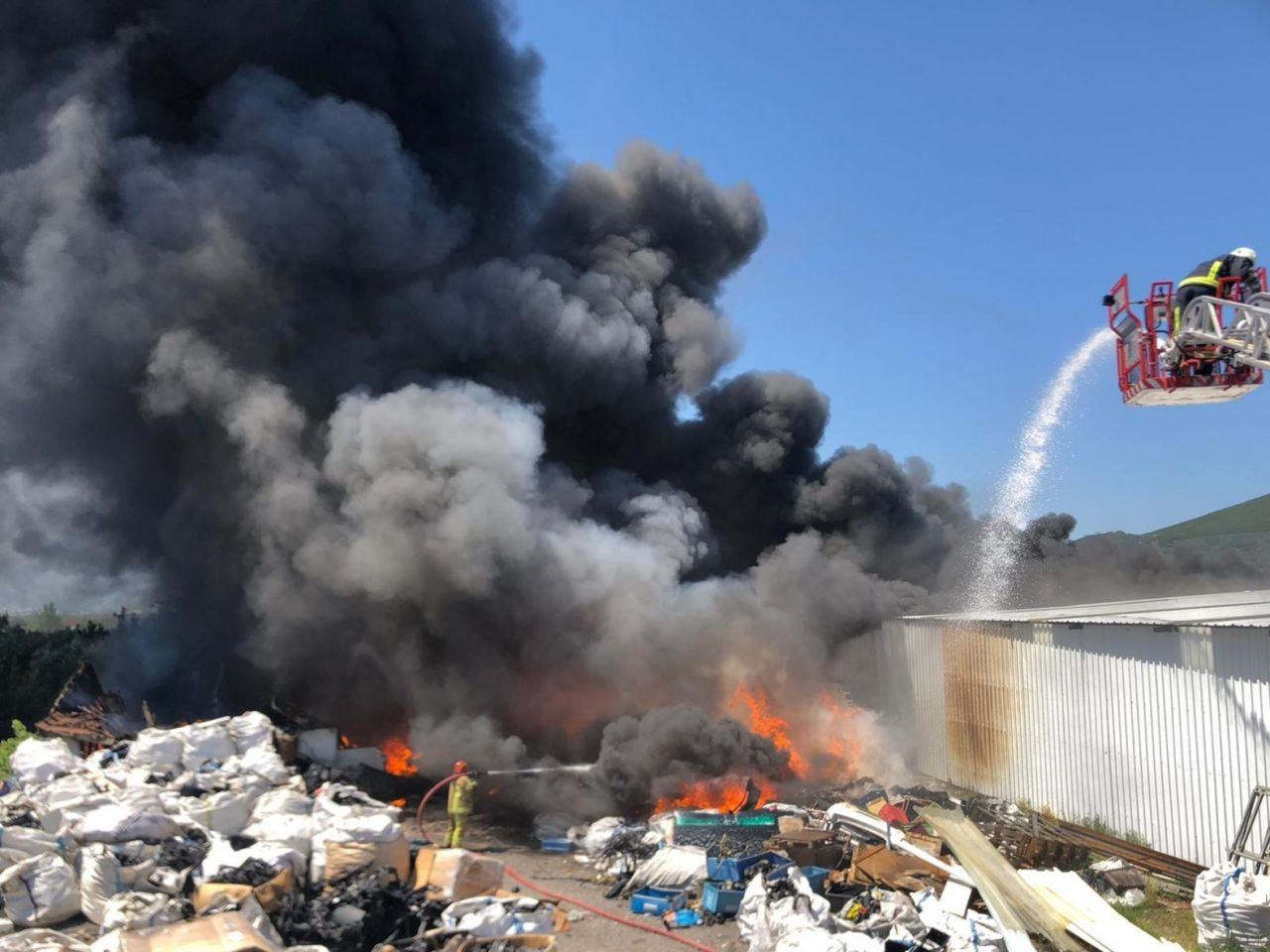 Birkaç kıvılcım bu görüntüye yol açtı! - Sayfa 23