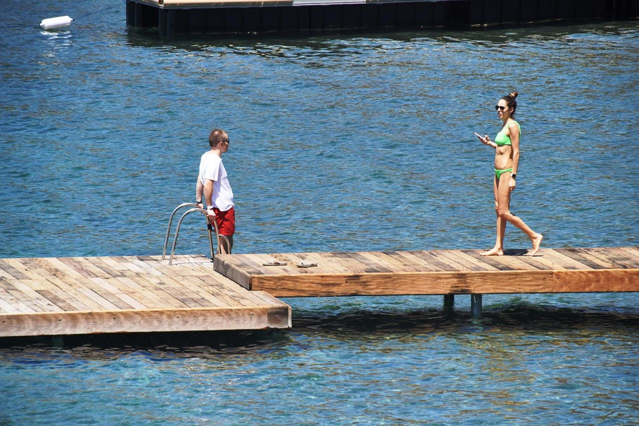 Ultra lüks yatla gelip plajı kapattı - Sayfa 5