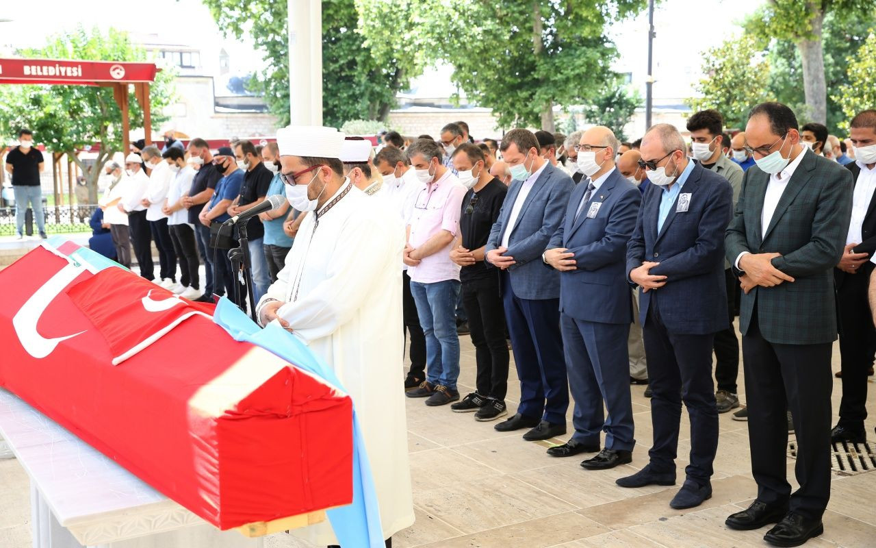 İrfan Çiftçi son yolculuğuna uğurlandı - Sayfa 7