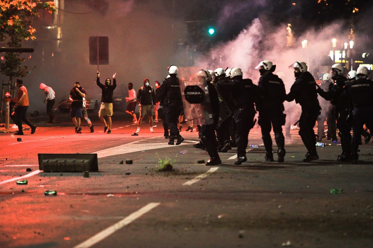 Sokağa çıkma yasağı ilanı ülkeyi karıştırdı - Sayfa 8