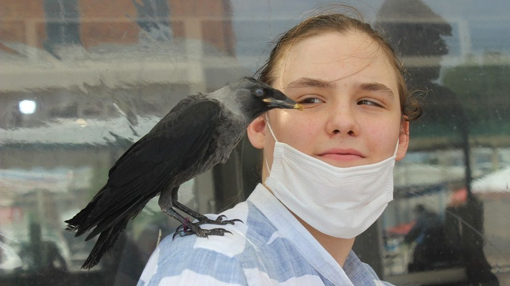 En yakın dostu karga! 'İsmini Bahattin koydum' - Sayfa 8