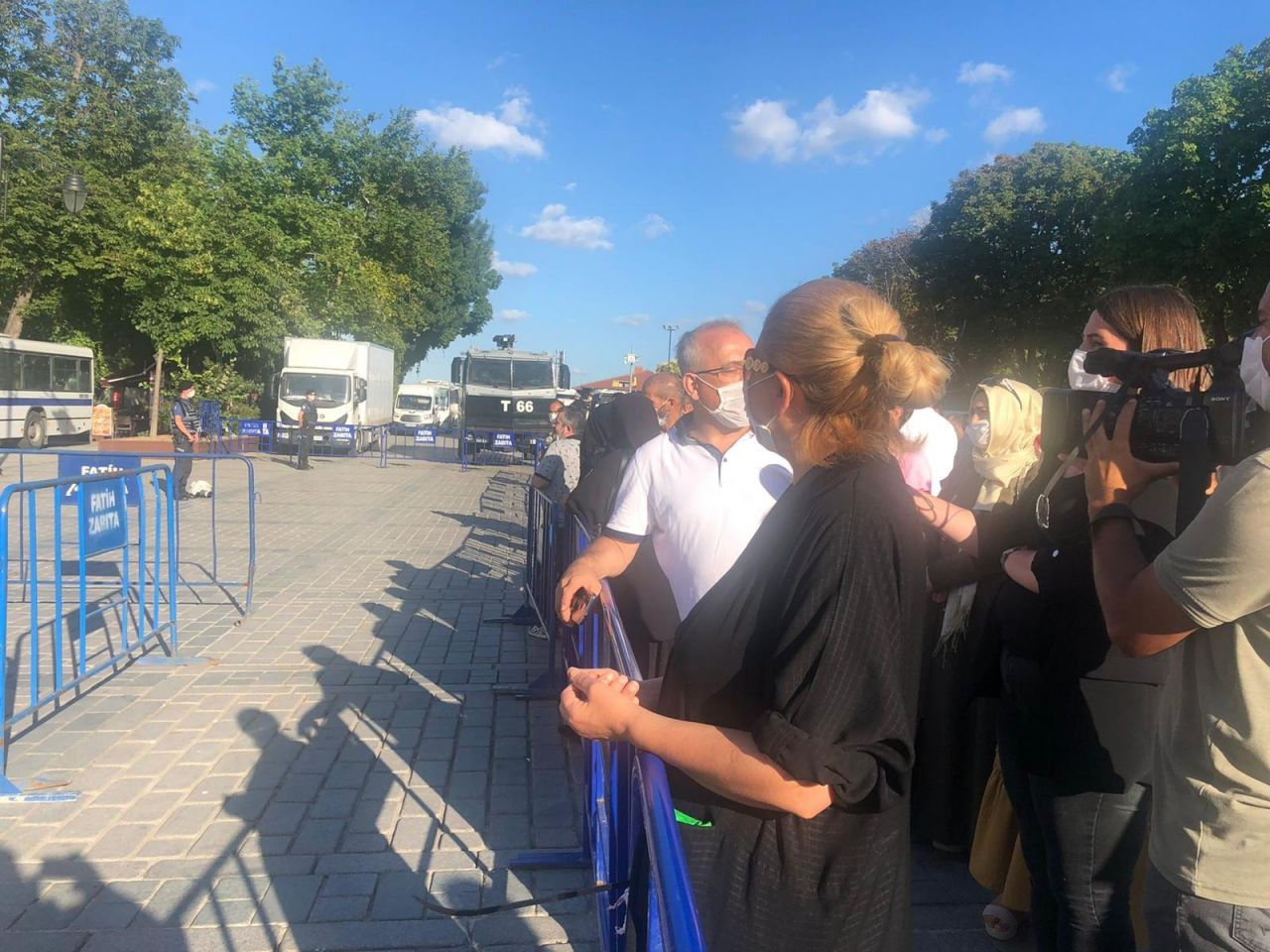 Ayasofya önündeki sarışın kadının sırrı - Sayfa 10