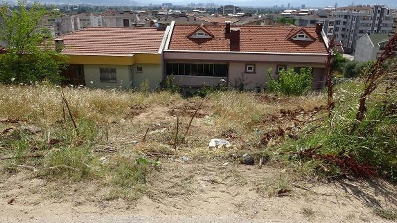 Uyurken evinin bahçesine otomobil uçtu! - Sayfa 8