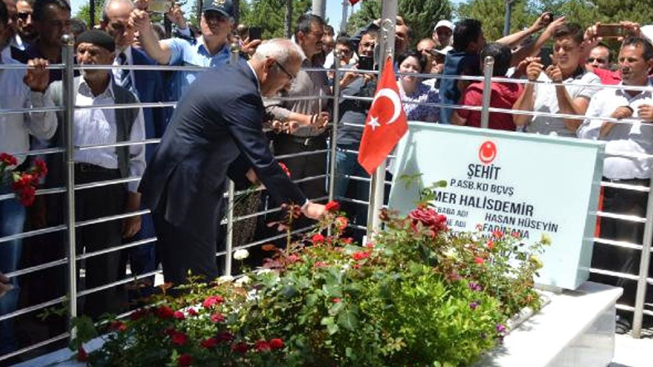 Türkiye 15 Temmuz'un kahraman bordo berelisi Ömer Halisdemir'e koşuyor - Sayfa 18