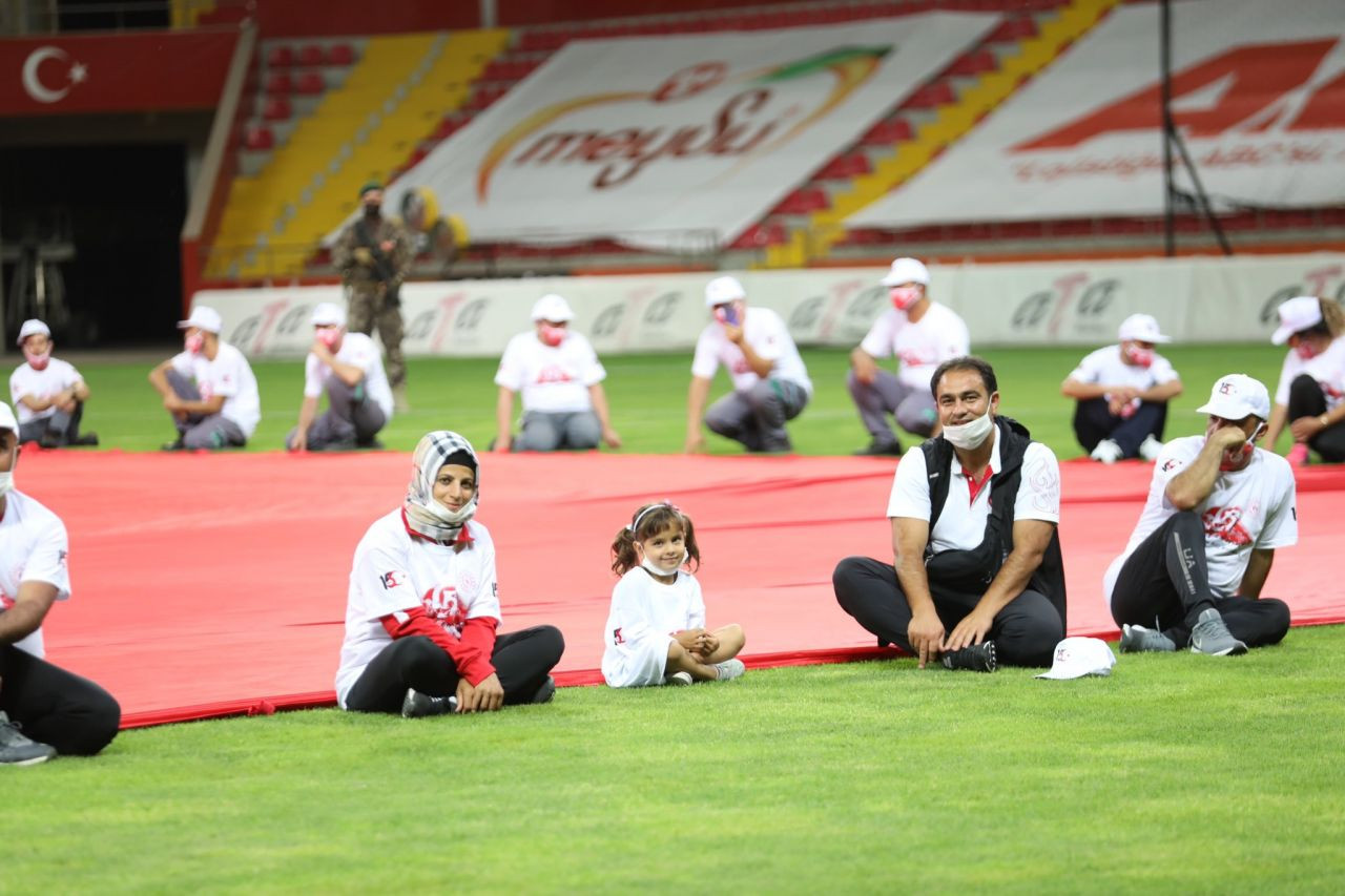 3038 metrekare büyüklüğünde ve tam 418 kilo ağırlığında - Sayfa 11