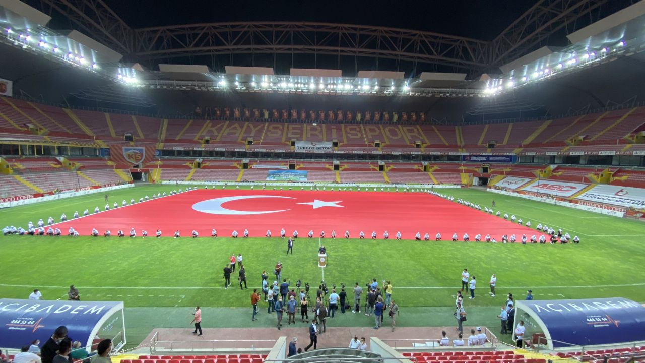 3038 metrekare büyüklüğünde ve tam 418 kilo ağırlığında - Sayfa 10