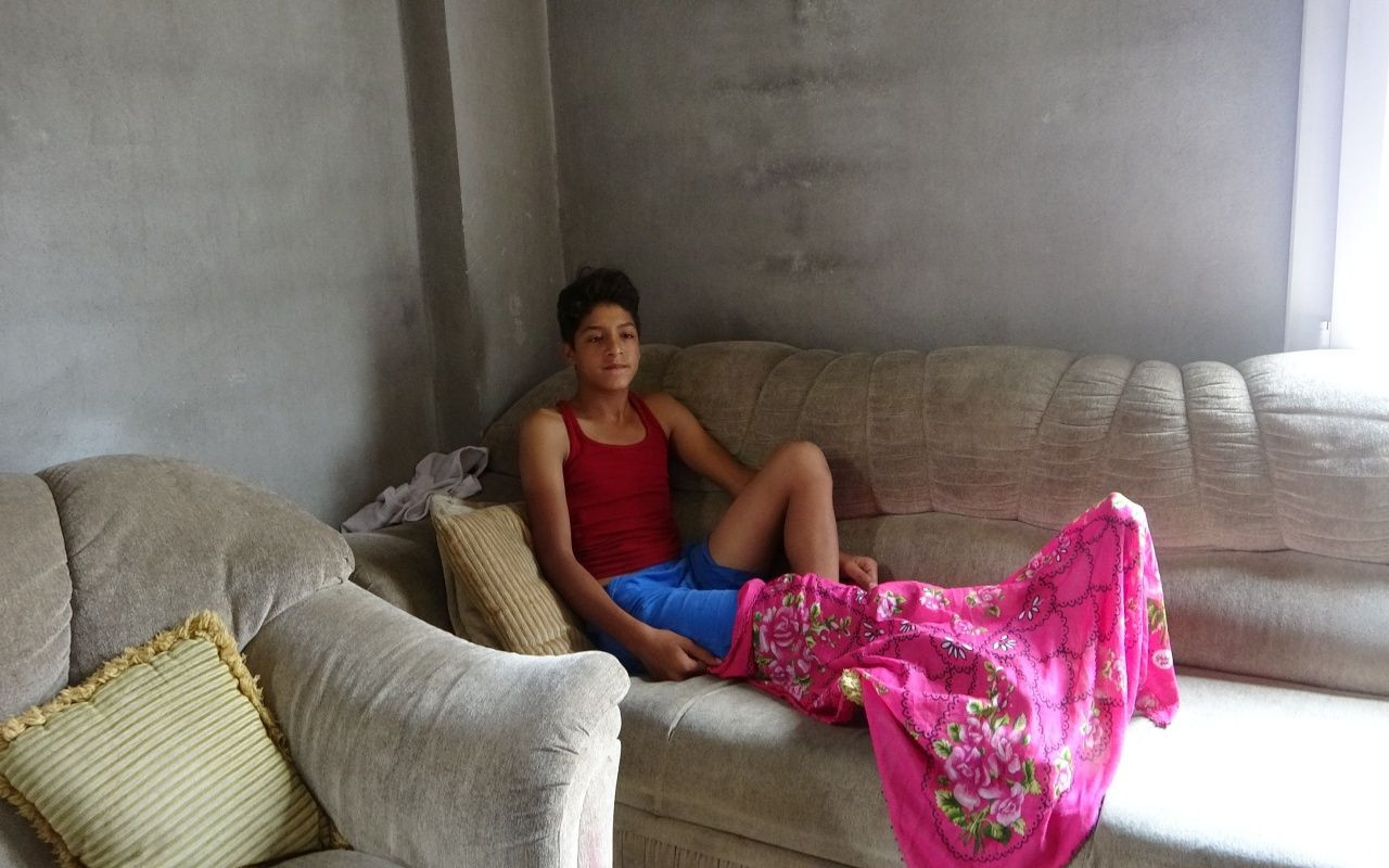 "Beni köpek yiyor kurtarın" - Sayfa 6