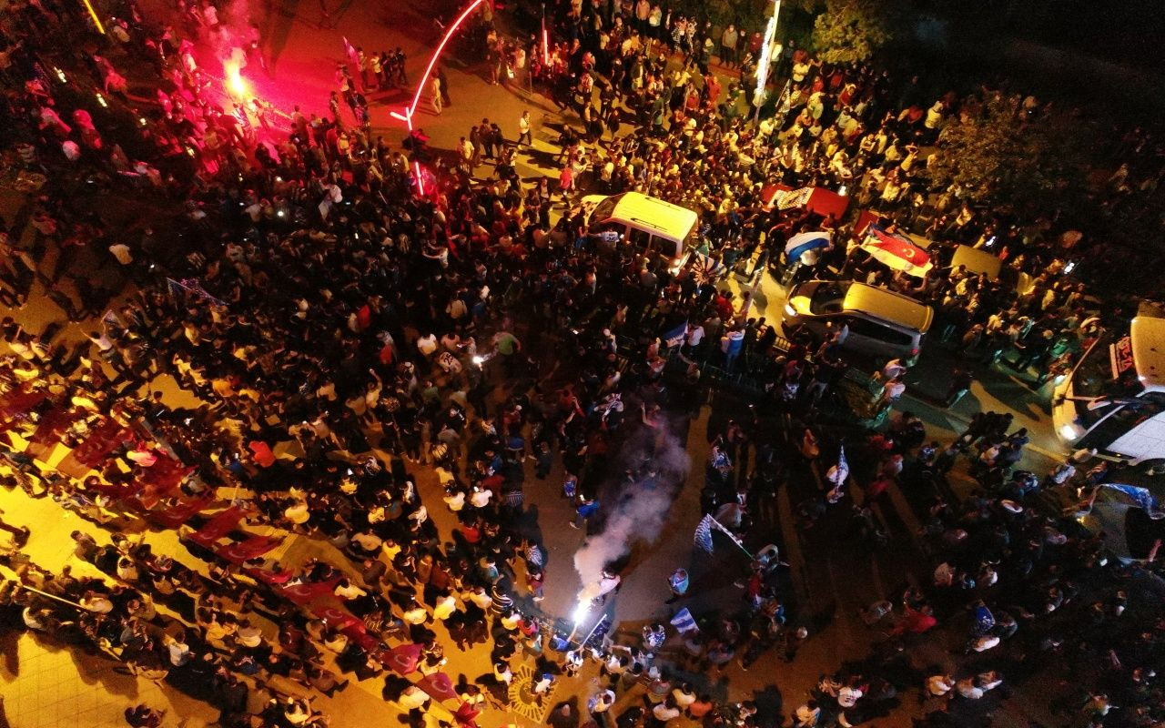 Erzurum'da sosyal mesafesiz Süper Lig coşkusu! - Sayfa 39