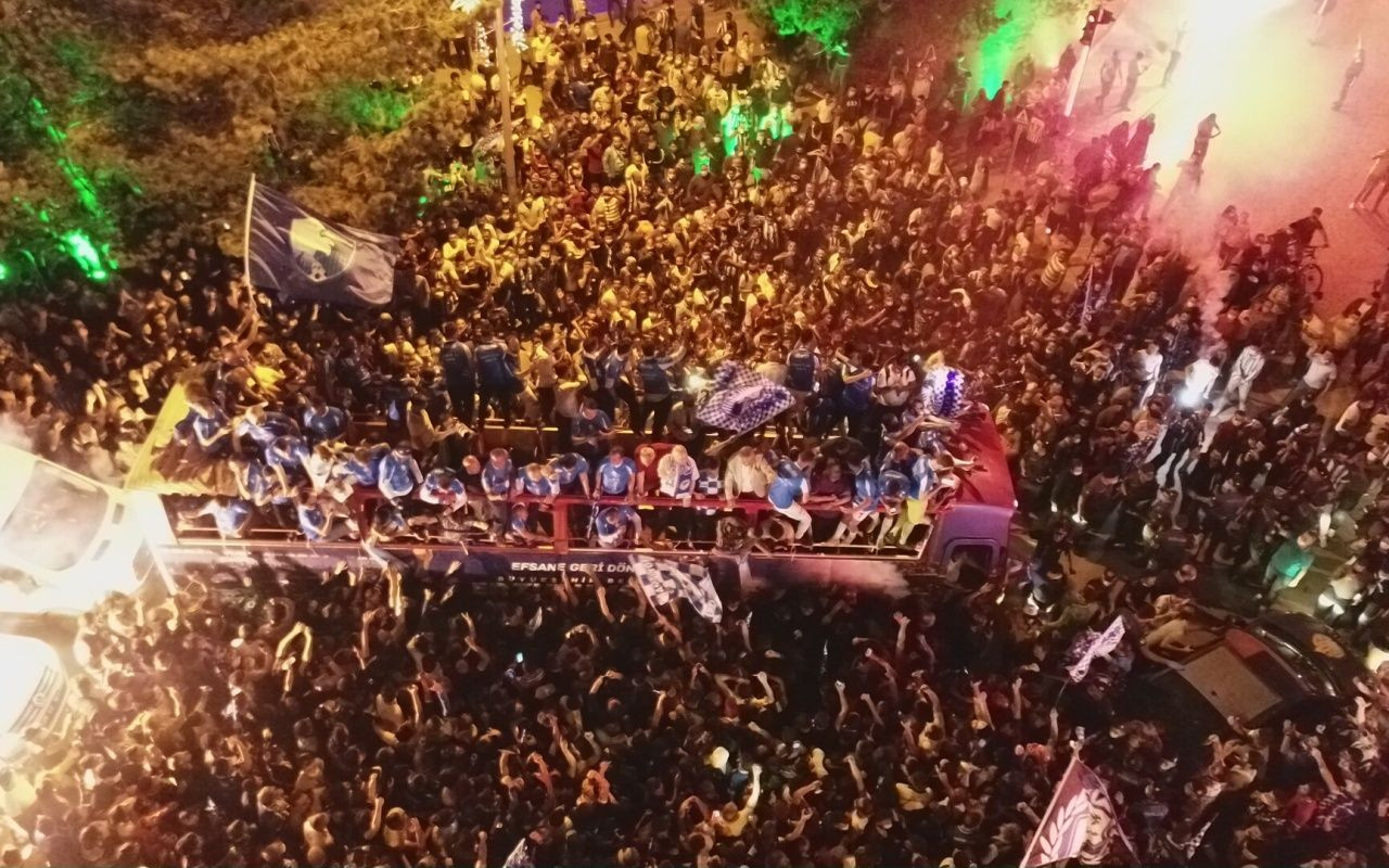 Erzurum'da sosyal mesafesiz Süper Lig coşkusu! - Sayfa 42