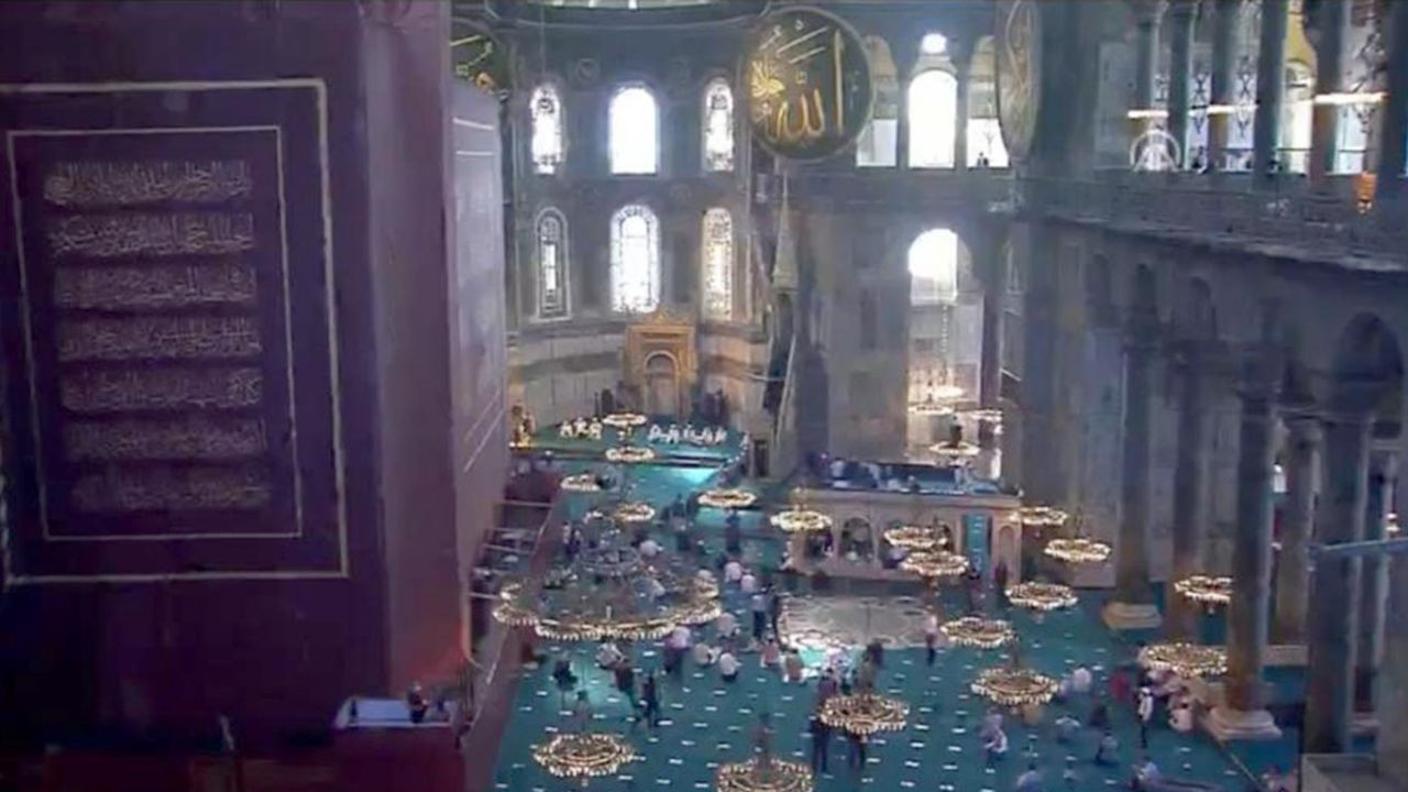 Tarihi mekan yeniden düzenlendi tadilat merdiveni Kuran sayfalarıyla kaplandı - Sayfa 5