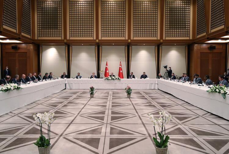 Erdoğan şampiyon Başakşehir'i kabul etti - Sayfa 12