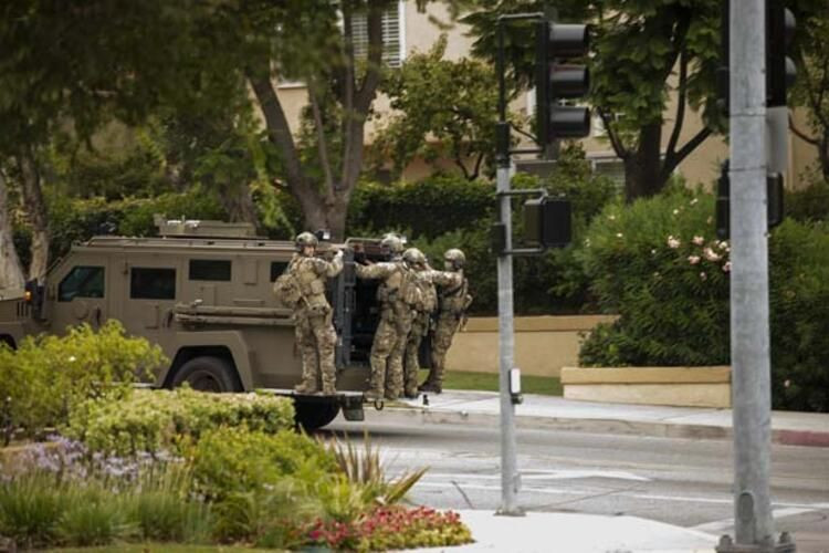 Ağır silahların olduğu malikaneyi böyle bastılar - Sayfa 8