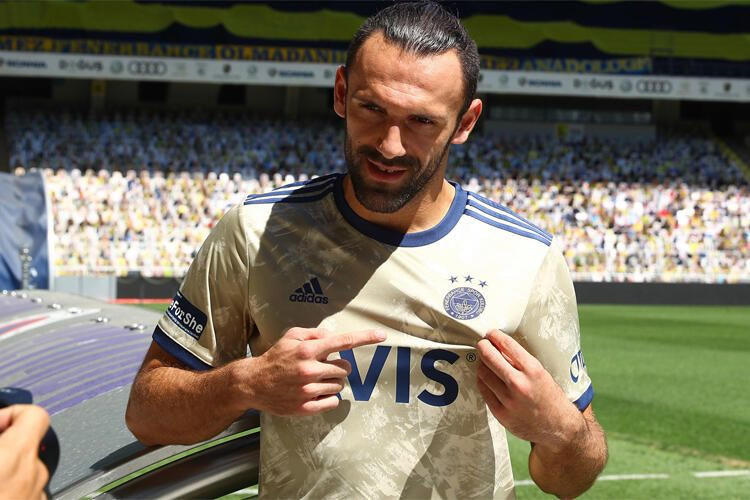 Fenerbahçe'nin yeni formaları satışa sunuldu - Sayfa 8