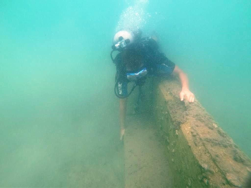 Denizin dibindeki duvarlara ceza yağdı - Sayfa 10
