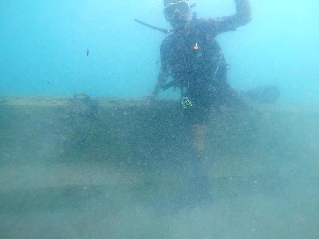 Denizin dibindeki duvarlara ceza yağdı - Sayfa 6