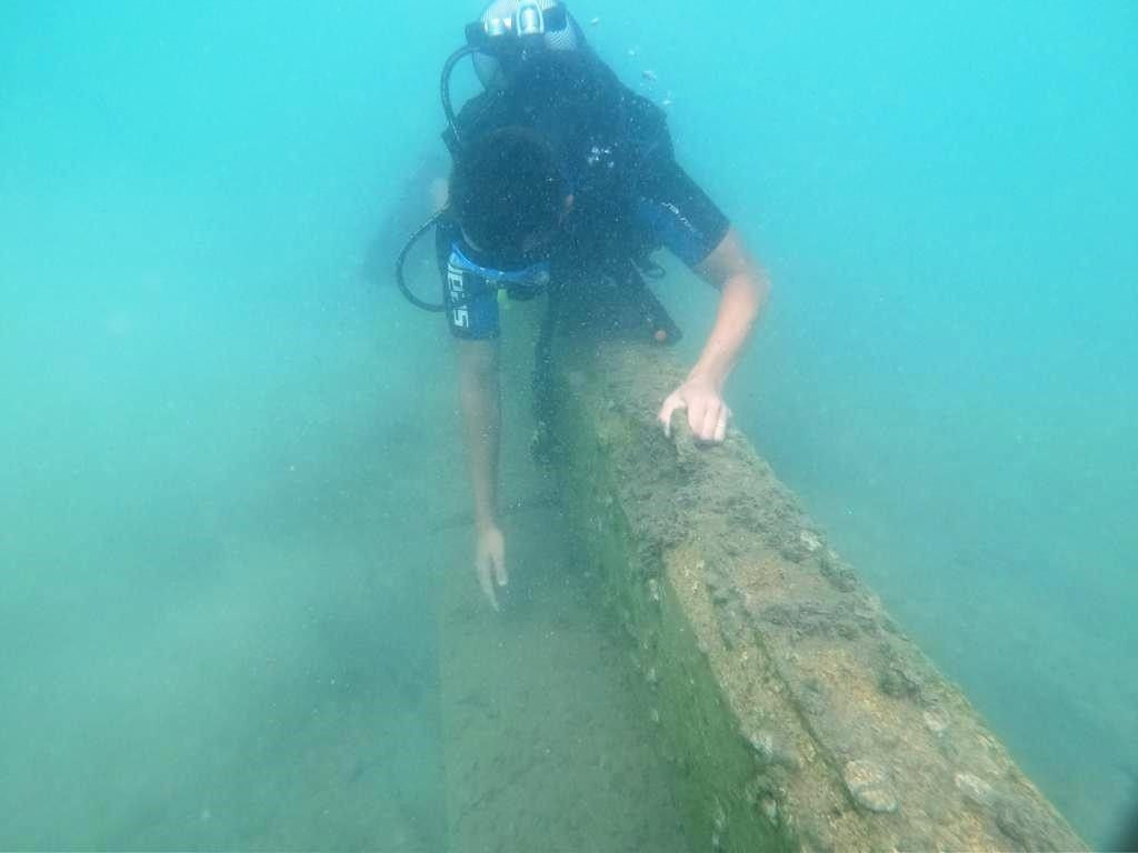 Denizin dibindeki duvarlara ceza yağdı - Sayfa 7