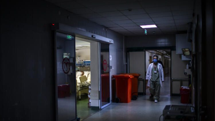 Toplu ulaşımda kalabalık endişelendiriyor... Kademeli mesai uyarısı! - Sayfa 12