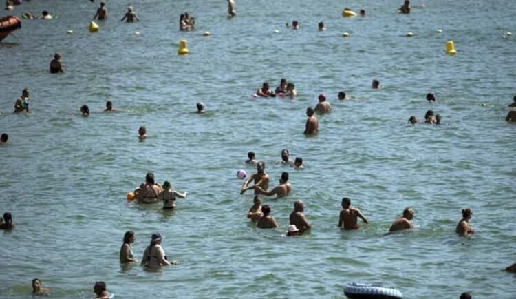 Koronavirüs salgınının yeni merkezi çıplaklar kampı! - Sayfa 7