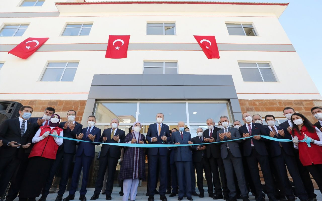 Cumhurbaşkanı Erdoğan Ahlat'taki etkinliklere katıldı - Sayfa 13