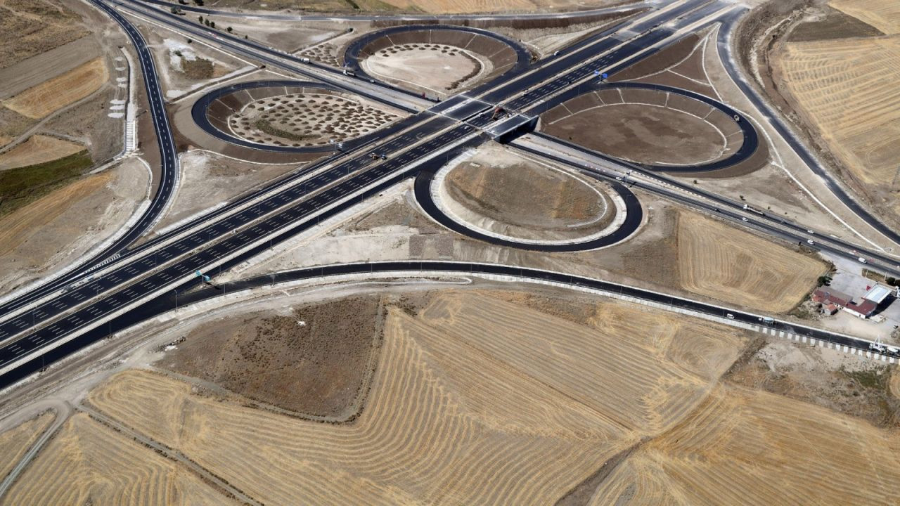 Ankara-Niğde Otoyolu 4 Eylül Cuma günü hizmete açılıyor! O yol 2 saat 22 dakikaya düştü... - Sayfa 12