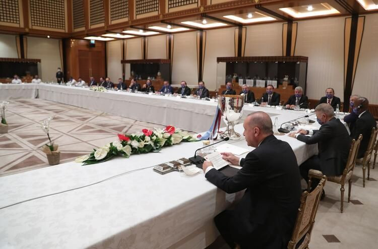 Erdoğan, Trabzonspor yönetimi ve futbolcularını kabul etti - Sayfa 10