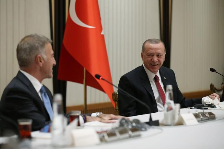 Erdoğan, Trabzonspor yönetimi ve futbolcularını kabul etti - Sayfa 16